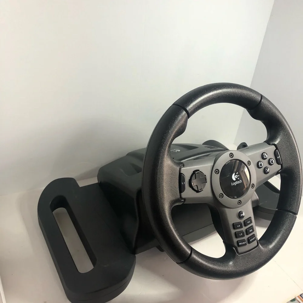 Logitech Driving Force Feedback Wireless Racing Wheel - PS2/PS3/PC